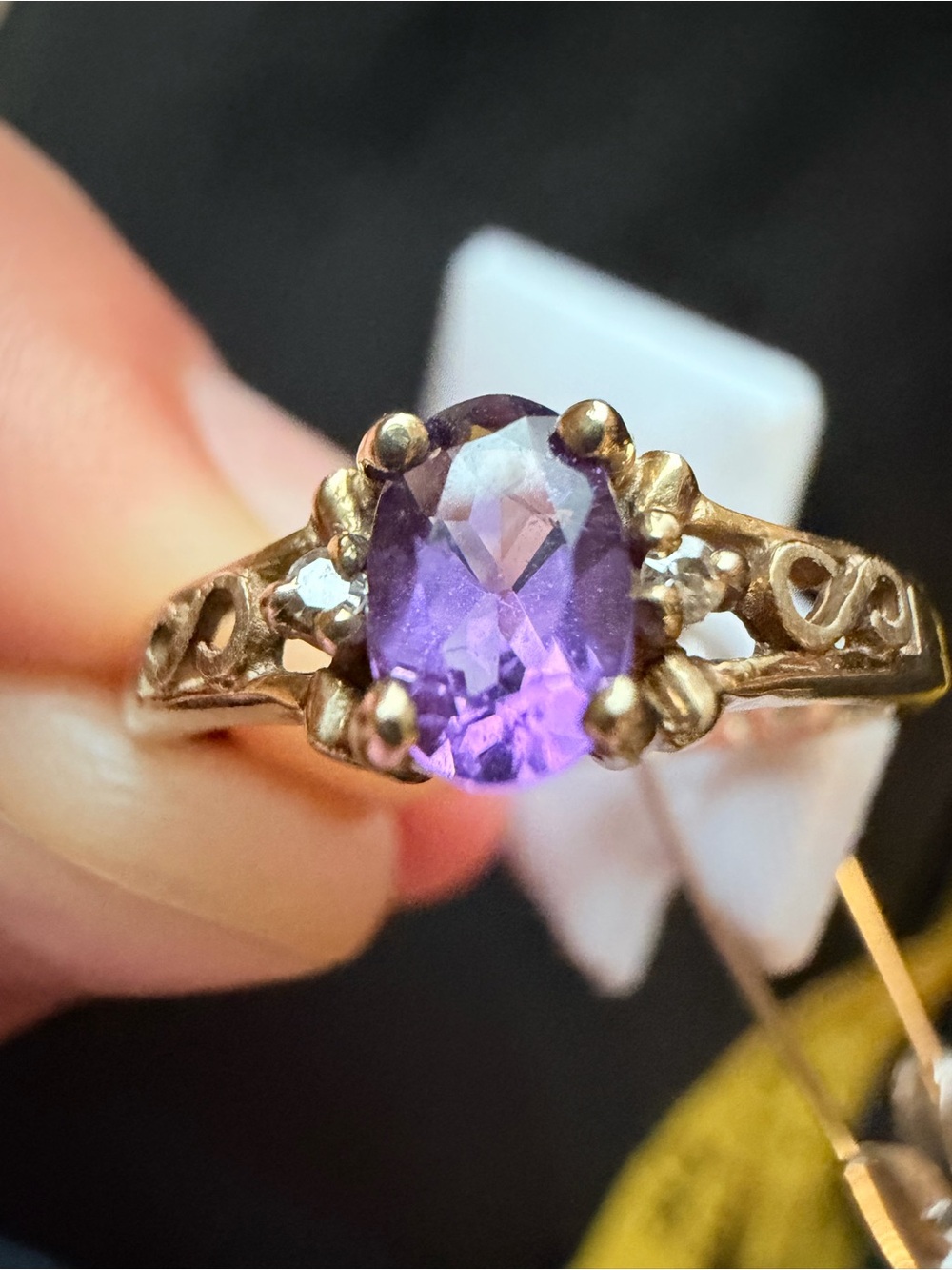 10K Gold And Amethyst Women's Ring - Picture 5 of 5